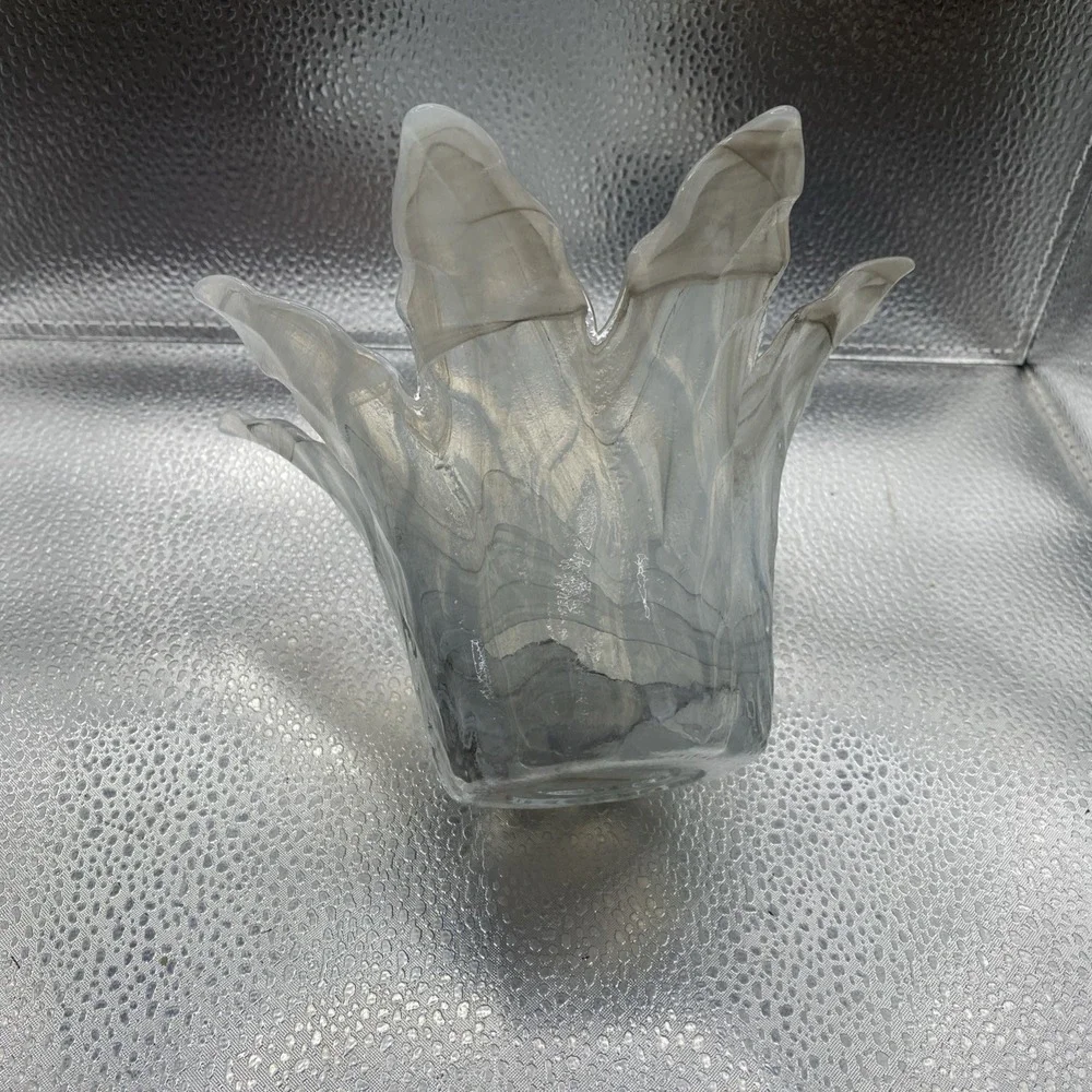 Murano Art Glass Vase 7 Inches Wide 5 Inches High Made In Italy